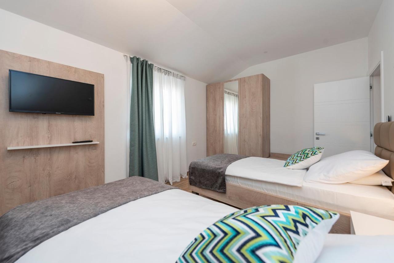Luxury Apartments - La Vir 1 & 2 Exterior foto