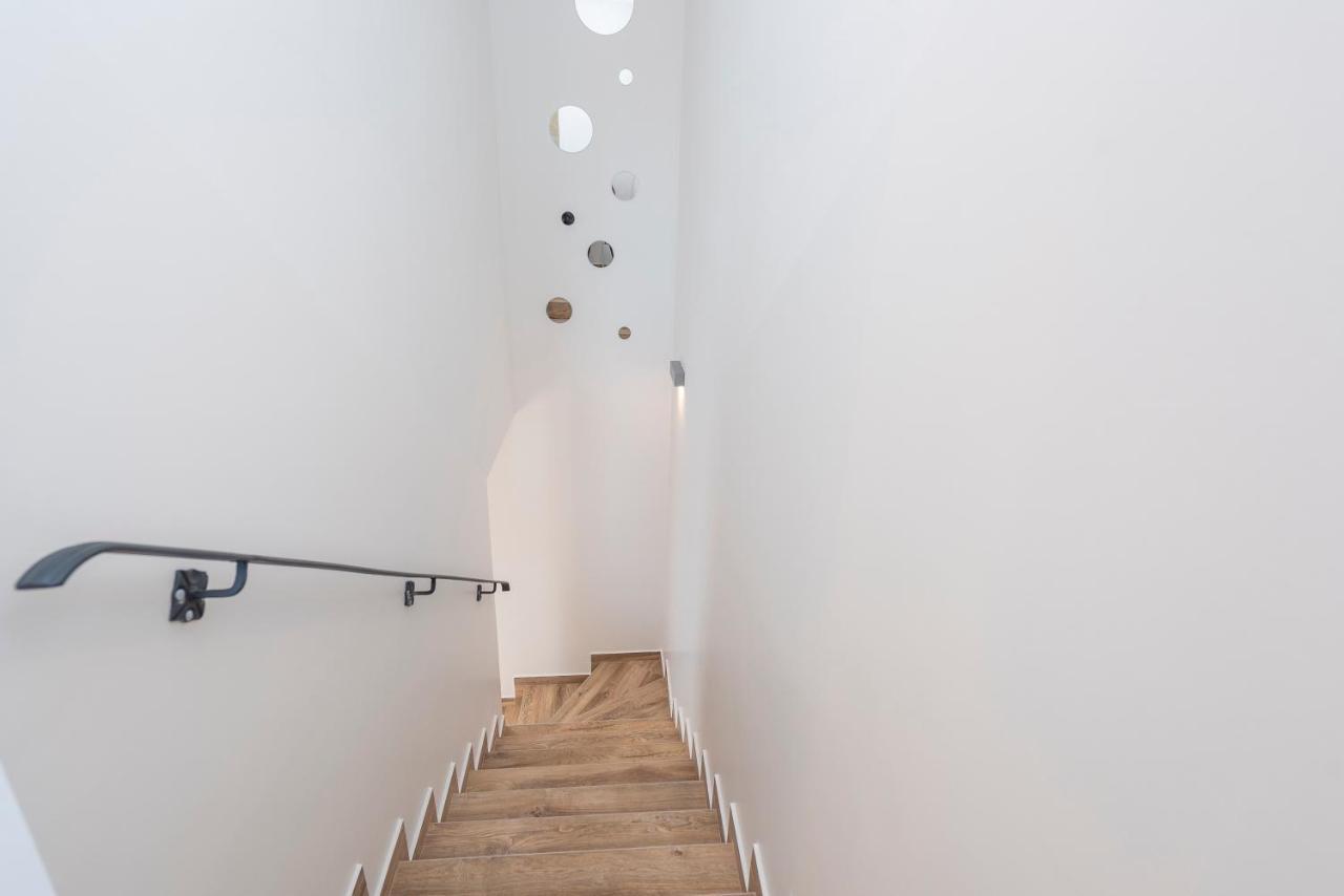 Luxury Apartments - La Vir 1 & 2 Exterior foto
